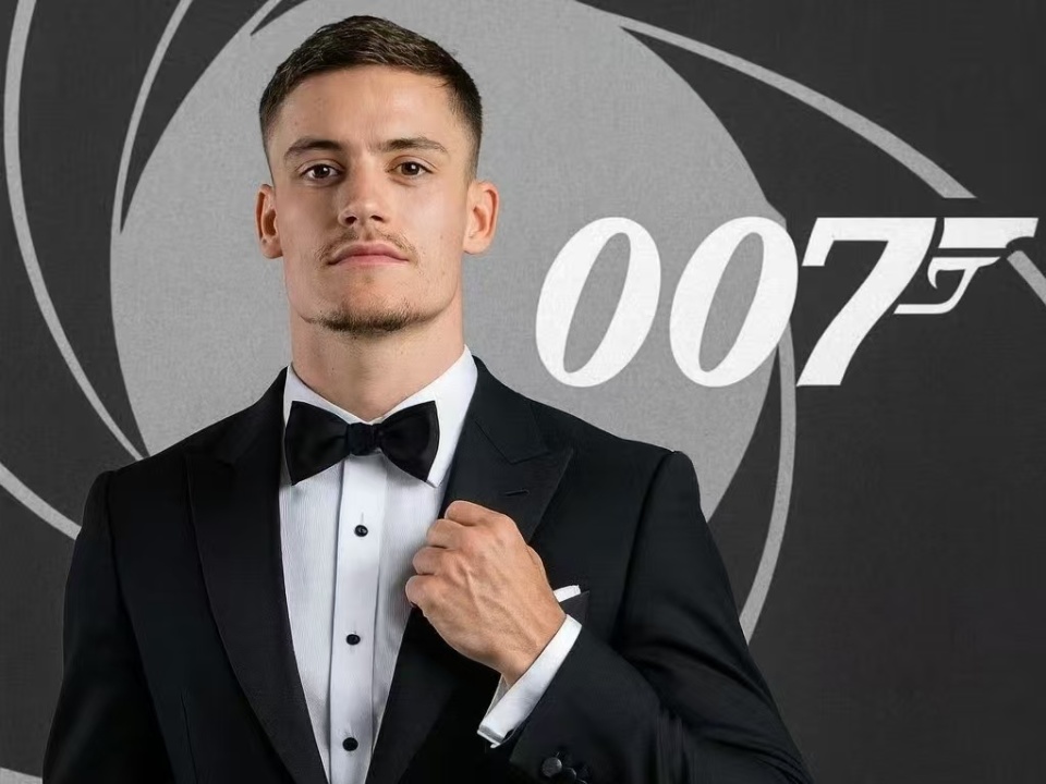 lLC, 并在上半场, 凯尔凯兹 lLC, 并在上半场, 凯尔凯兹