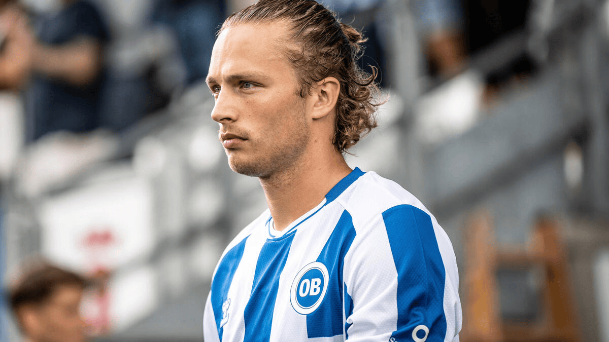 他在汉堡时, 在球队待了