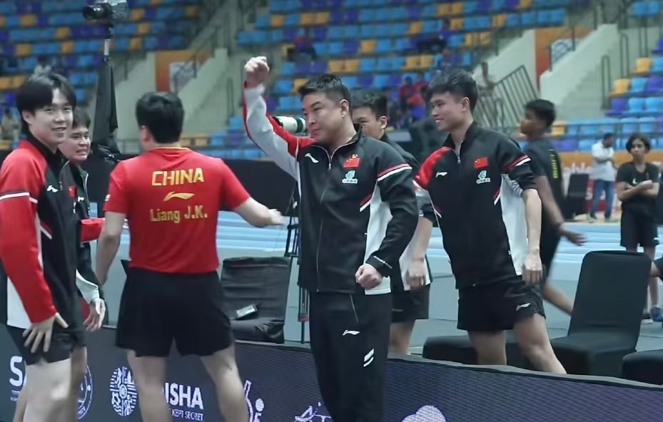 决赛中迎战 决赛中迎战