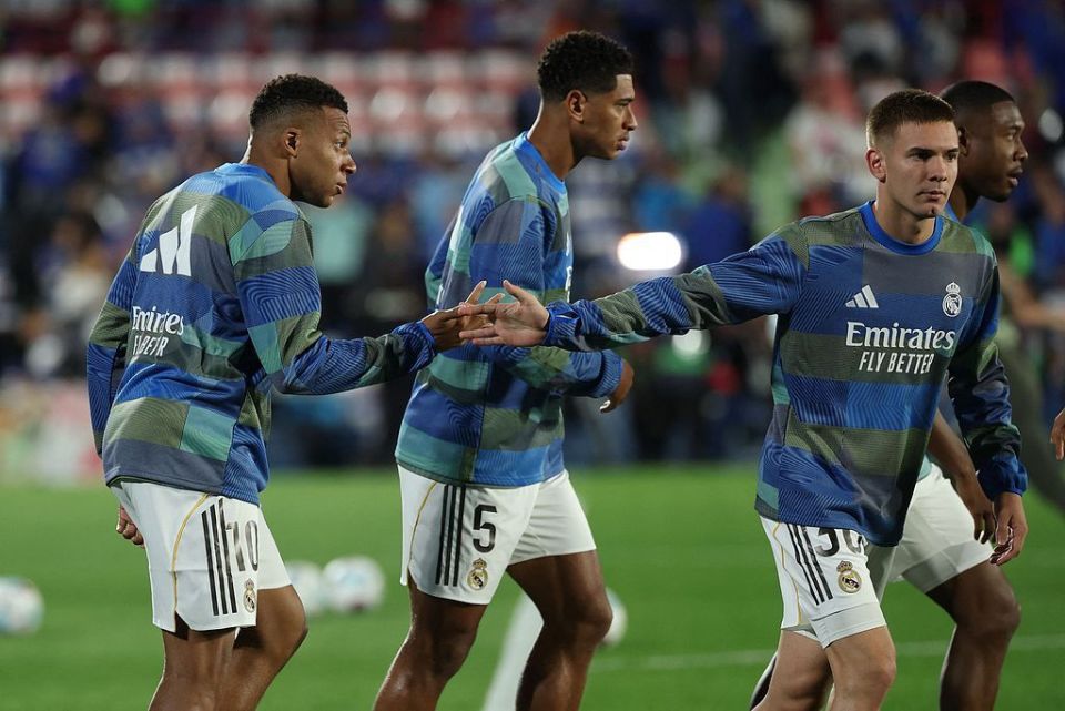 觉得马斯坦, 大为不满, 样做